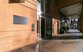 St. Georges Wharf Serviced Apartments By Thesqua.re  4*